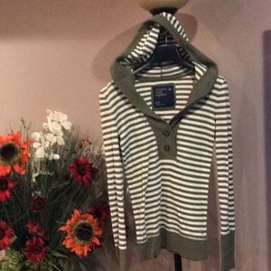 American Eagle waffle long sleeve green/white